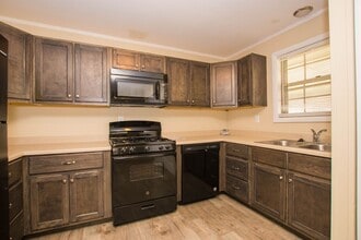 1403 Broadmoor Rd in Jonesboro, AR - Building Photo - Building Photo