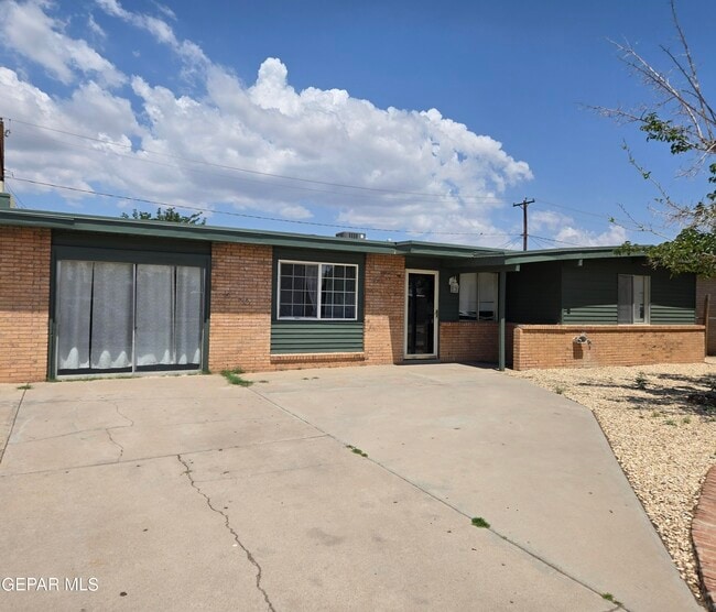 property at 10533 Champlain St