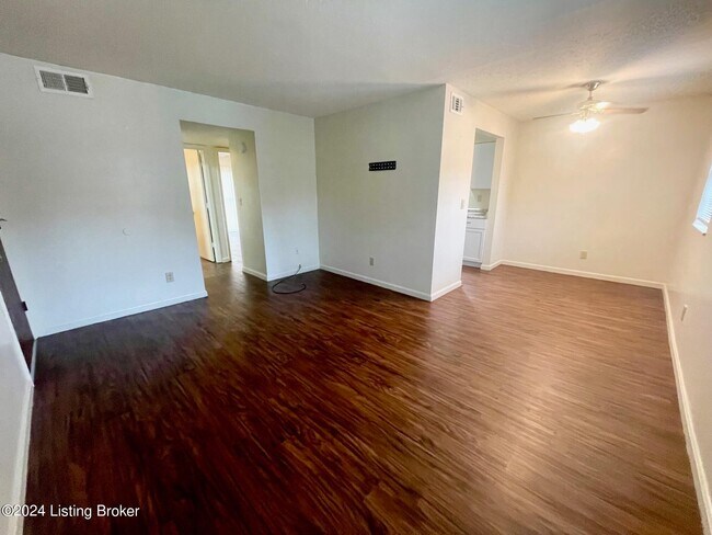 712 Mt Tabor Rd in New Albany, IN - Building Photo - Building Photo