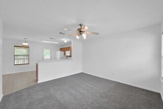 5440 N Buffalo Cir in Willis, TX - Building Photo - Building Photo