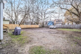 414-416 Oak St in Kalamazoo, MI - Building Photo - Building Photo