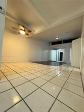 8773 Shadow Wood Blvd in Coral Springs, FL - Building Photo - Building Photo