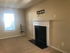 223 Lochwood Dr in Raeford, NC - Building Photo - Building Photo