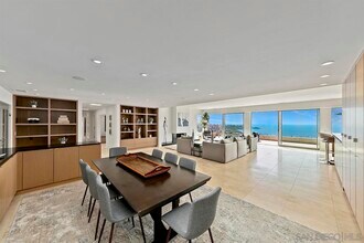 8244 Prestwick Dr in San Diego, CA - Building Photo - Building Photo