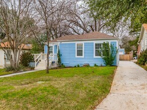 525 Abiso Ave in San Antonio, TX - Building Photo - Building Photo