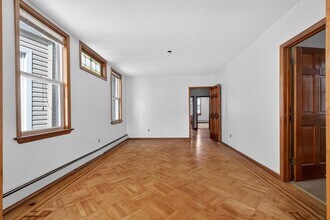 55 W 5th St in Bayonne, NJ - Building Photo - Building Photo