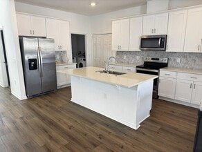 2345 Treasure Hill St in Minneola, FL - Building Photo - Building Photo