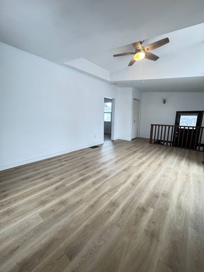 273 Moffat St in Orillia, ON - Building Photo - Building Photo