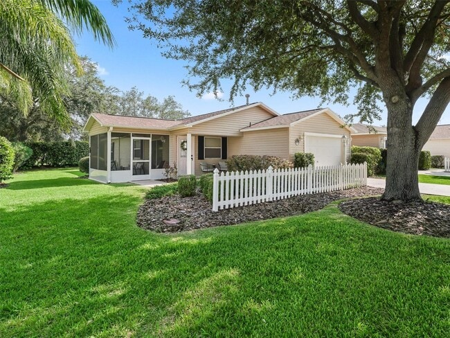 2343 Dillon Ln in the Villages, FL - Building Photo - Building Photo