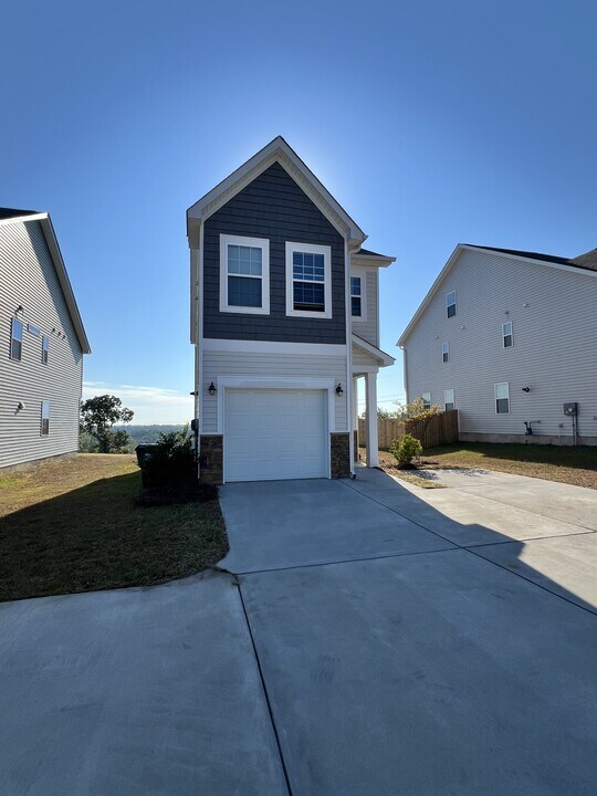 199 Kitti Wake Dr in West Columbia, SC - Building Photo