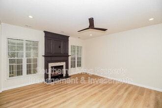 10310 Blakeney Preserve Dr in Charlotte, NC - Foto de edificio - Building Photo
