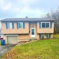 536 Hyatt Ave in Campbell, OH - Building Photo