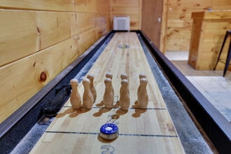 255 Hillary Dr W in Freeland, PA - Building Photo - Building Photo