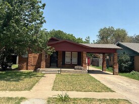 2520 23rd St in Lubbock, TX - Building Photo