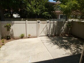 1283 Ramona Dr in Thousand Oaks, CA - Building Photo - Building Photo