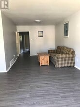 53 Cairnside Crescent in Toronto, ON - Building Photo - Building Photo