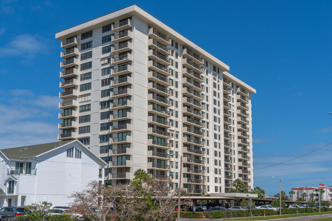 Clipper Cove in Clearwater, FL - Building Photo