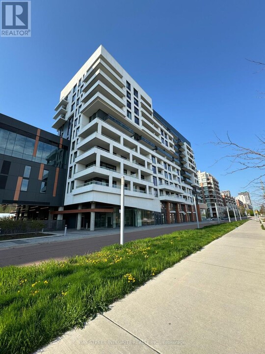 8-11188 Rouge Valley Dr W in Markham, ON - Building Photo