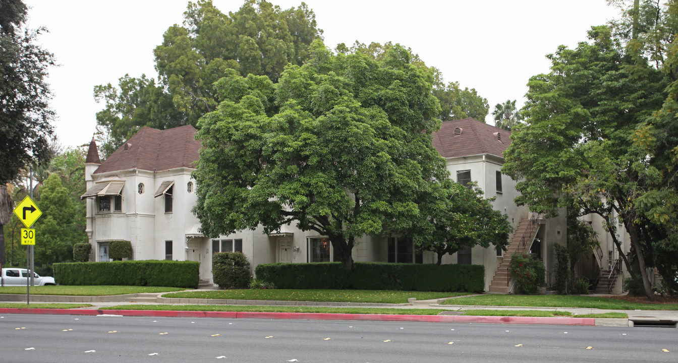 Orange Grove in Pasadena, CA - Foto de edificio