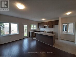 4073 Fracchioni Dr in Lincoln, ON - Building Photo - Building Photo