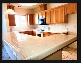 177 Waterfall Rd in Templeton, CA - Building Photo - Building Photo