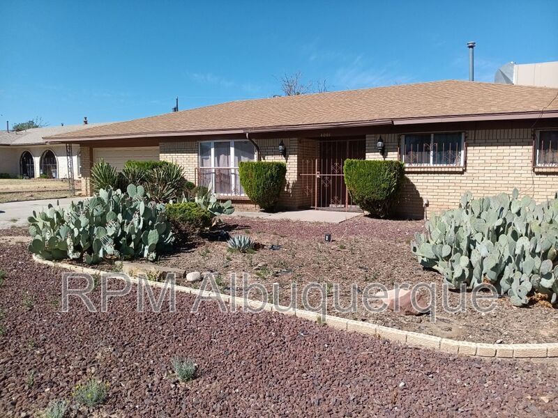 4001 Wellesley Dr NE in Albuquerque, NM - Building Photo