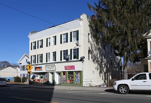 249-251 W Main St in Meriden, CT - Building Photo