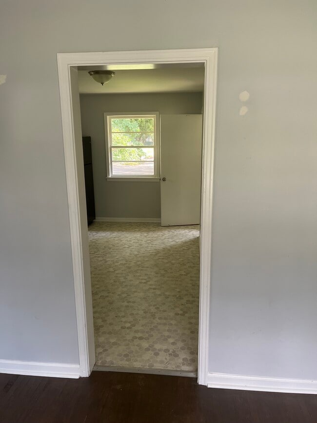 property at 1556 Shannon Ave
