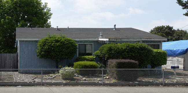 229-233 Alden Rd in Hayward, CA - Building Photo - Building Photo