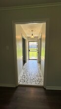 3226 Sycamore View Rd in Memphis, TN - Building Photo - Building Photo