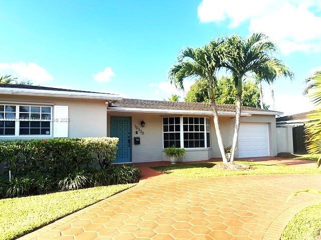 10320 SW 109th St in Miami, FL - Building Photo - Building Photo