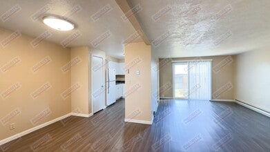 155 Westhills Loop in Gillette, WY - Foto de edificio - Building Photo