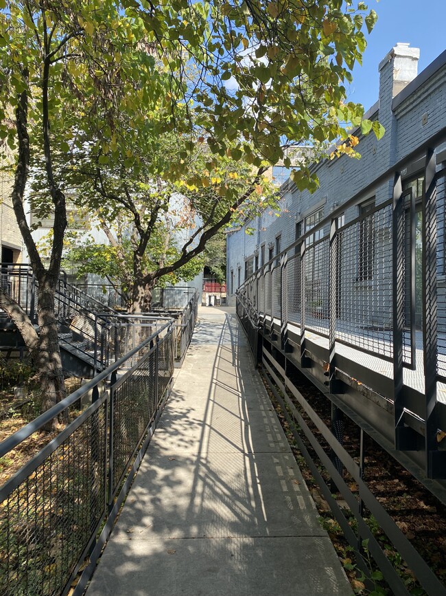 property at 350 W Pierpont Ave