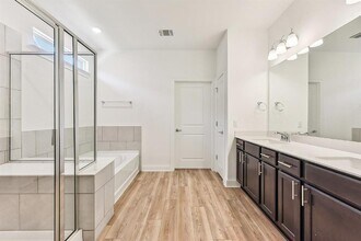 320 Fish Trap Rd in Dripping Springs, TX - Building Photo - Building Photo