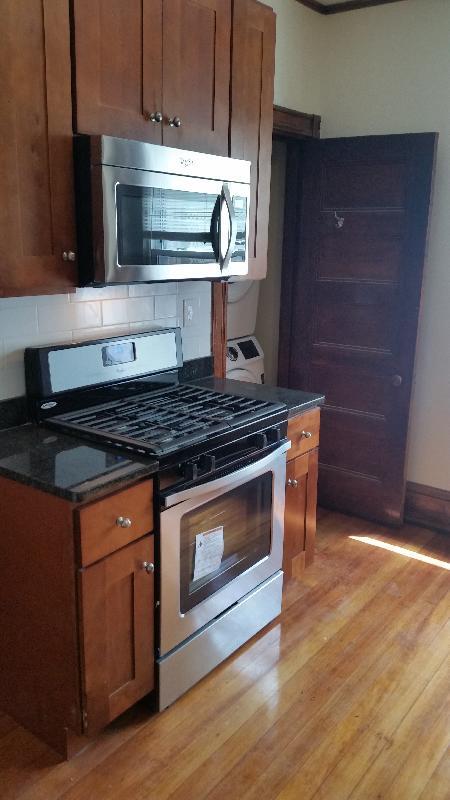 31 High St, Unit 1 in Brookline, MA - Building Photo - Building Photo