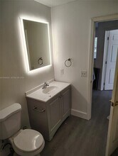 165 SW 5th Ct in Deerfield Beach, FL - Building Photo - Building Photo