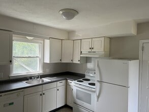 587R Boston Rd in Billerica, MA - Building Photo - Building Photo