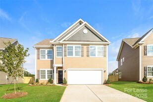 112 Halesworth Rd in Mooresville, NC - Building Photo