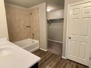 11501 SW 26th St in Yukon, OK - Building Photo - Building Photo