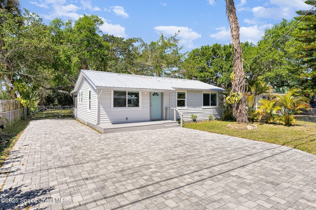 475 S Banana River Dr