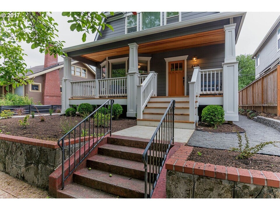 4417 N Gantenbein Ave in Portland, OR - Building Photo