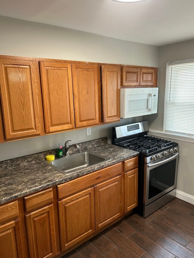 1307 Hillsway Ct in Parkville, MD - Building Photo - Building Photo