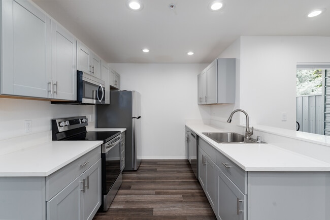Shoofly Station Apartments in Santa Fe, NM - Building Photo - Building Photo