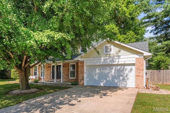 1026 Timber Creek Ln in O'Fallon, IL - Building Photo - Building Photo