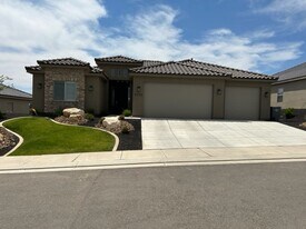 2715 W Trasimeno Dr in Saint George, UT - Building Photo