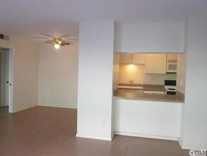 5700 Baltimore Dr, Unit 187 in La Mesa, CA - Foto de edificio - Building Photo