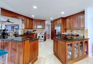 18281 SW 22nd St in Miramar, FL - Building Photo - Building Photo