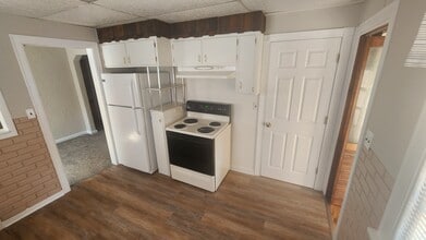 1025 Bellaire Ave in Dayton, OH - Building Photo - Building Photo
