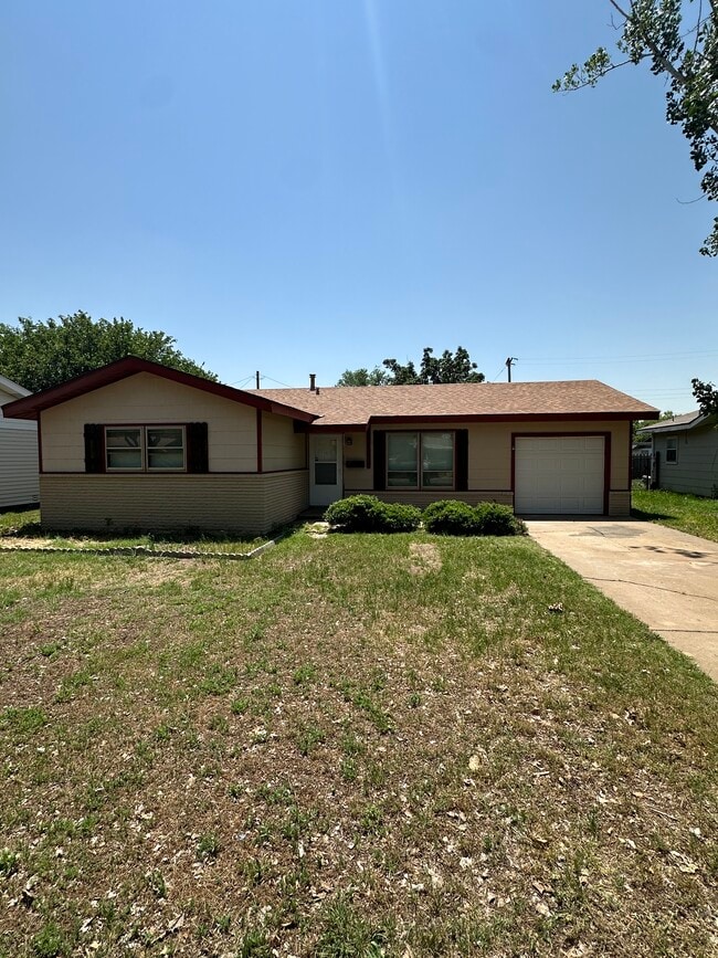 4208 SE 31st Ave in Amarillo, TX - Building Photo - Building Photo