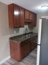 430 Sara St in Urbana, OH - Foto de edificio - Building Photo